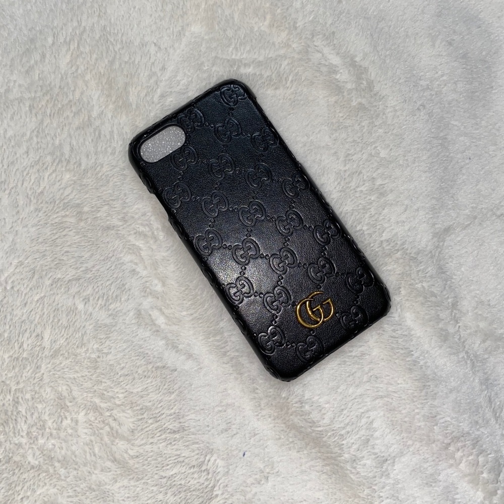 Gucci I Phone 7 & 8 Phone Case ❗️❗️🚨